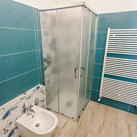 Oda ve Kahvaltı Il Profumo Dei Tigli R&b, Elegante Casa Nuova A