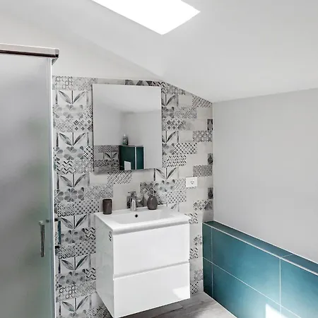 Il Profumo Dei Tigli R&b, Elegante Casa Nuova A 3*