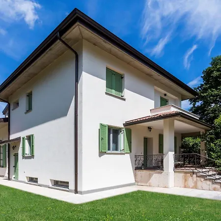 Il Profumo Dei Tigli R&b, Boutique In 3*