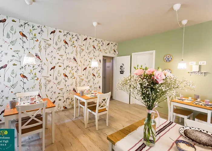 Il Profumo Dei Tigli R&b, Elegante Casa Nuova A Bed & Breakfast 3*