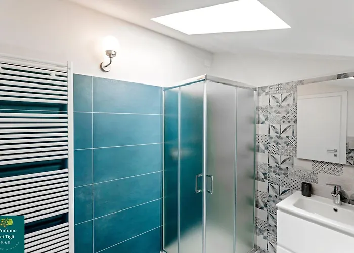 Il Profumo Dei Tigli R&b, Elegante Casa Nuova A Bed & Breakfast 3*